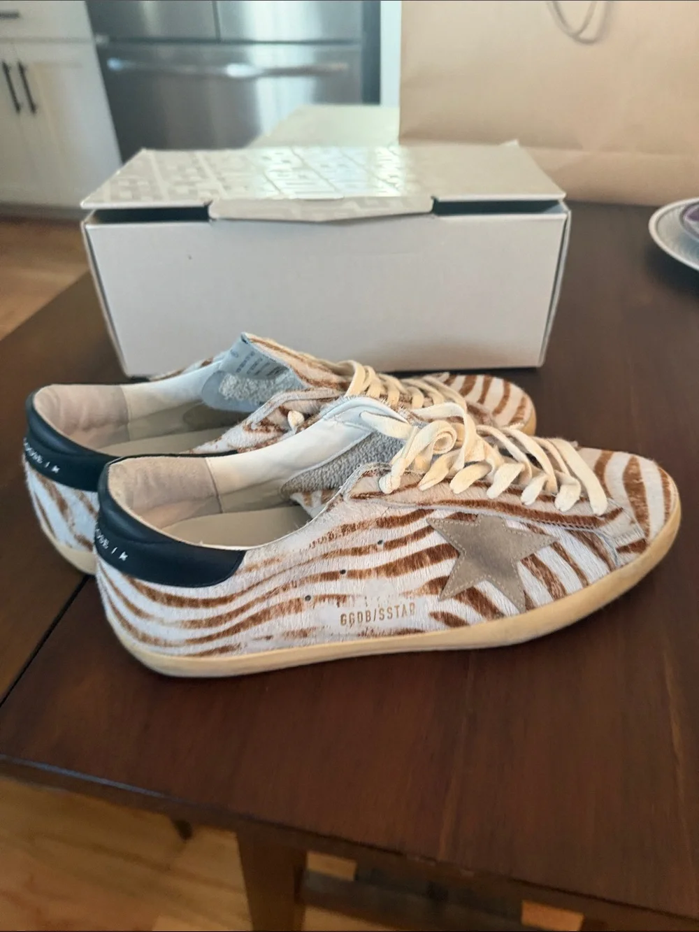 Golden Goose Zebra-Print Low-Top Sneakers in Cream and Brown with Gray Star - Picture 3 of 5